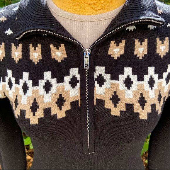 The Upside Fairbanks Blanche Half Zip - Picture 8 of 9